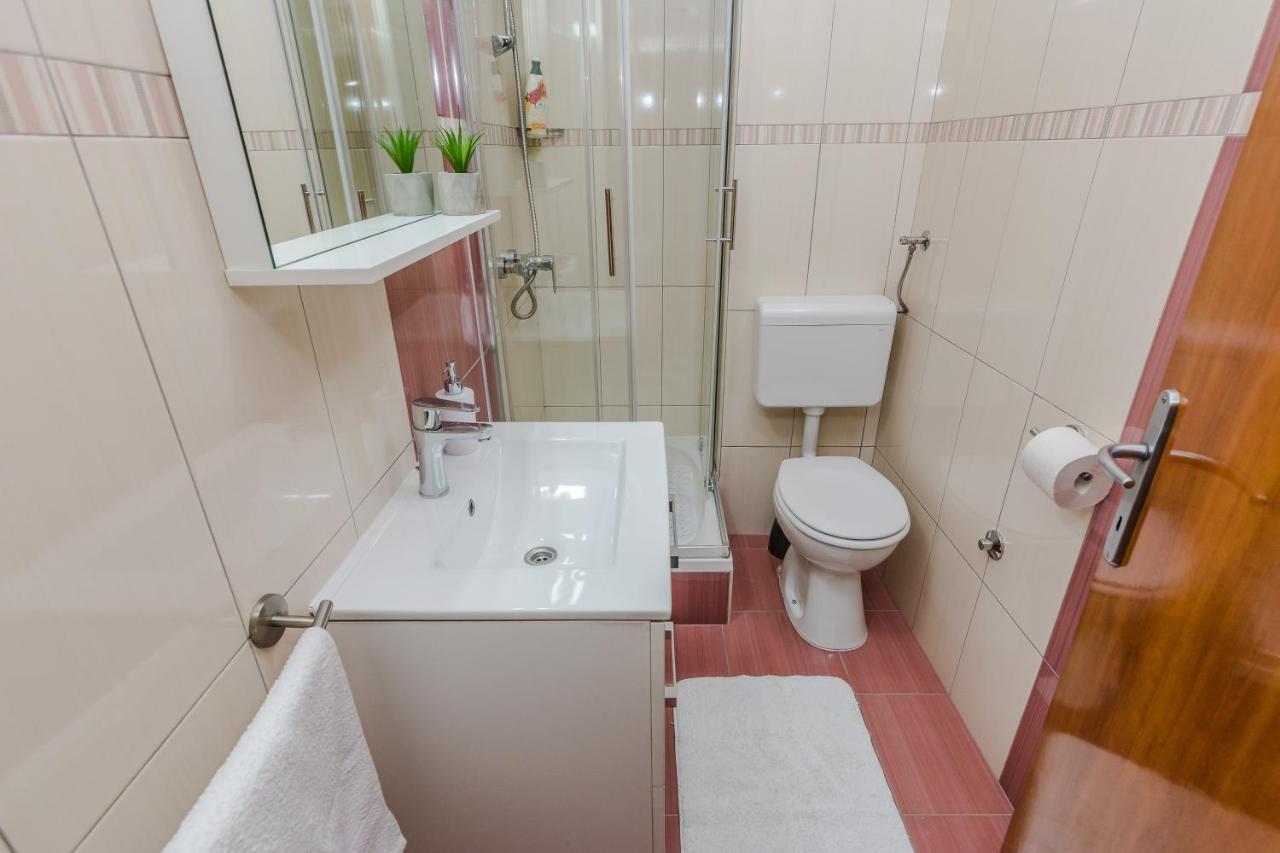Neva Room With Private Bathroom Zadar Exteriér fotografie